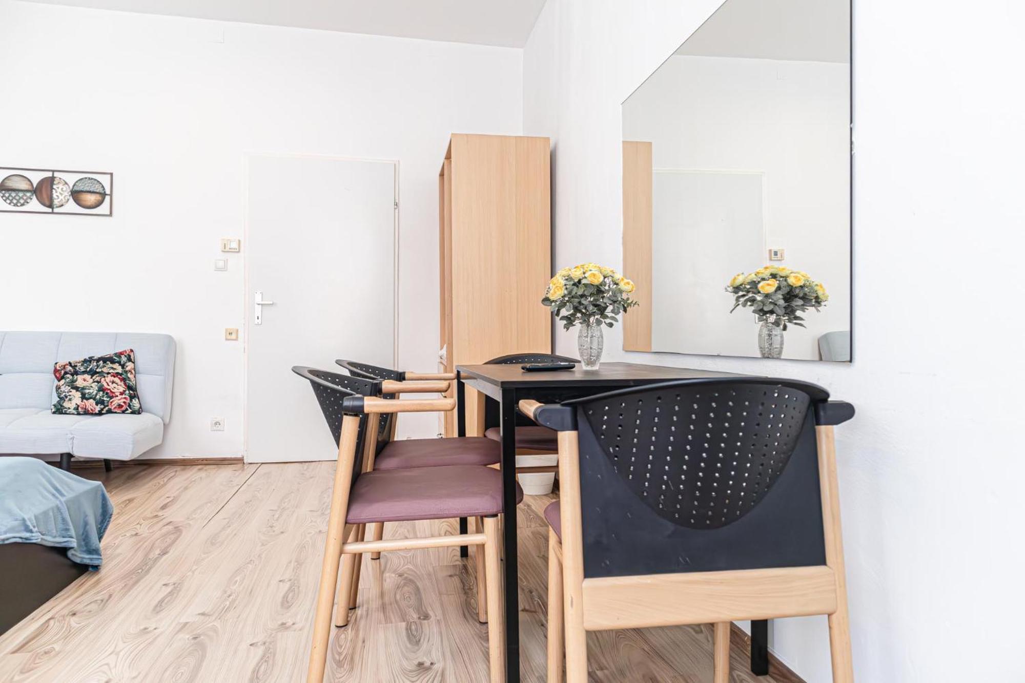 Budget Apartments Well Connected To The Whole City ウィーン エクステリア 写真